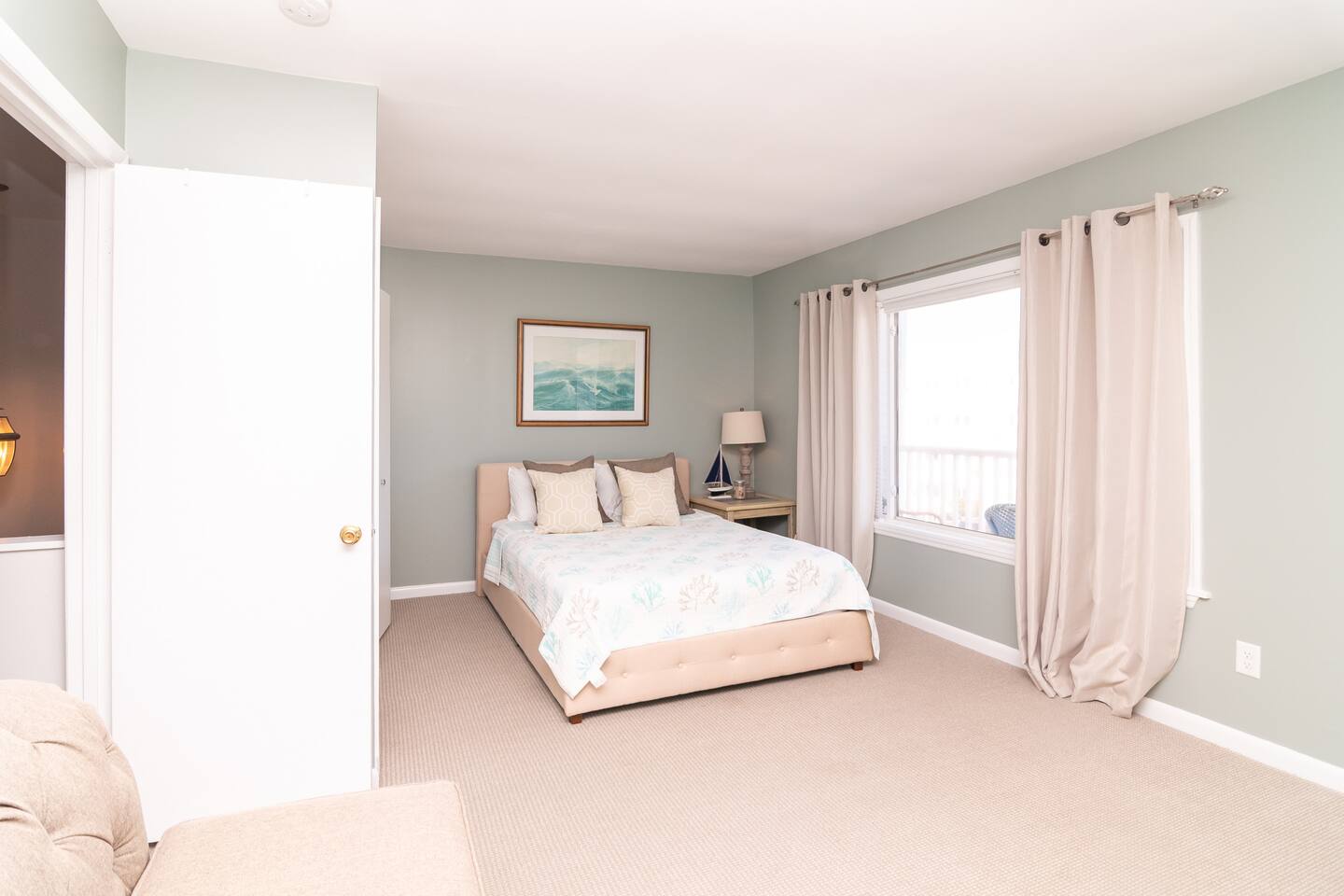 *Walk to the Beach* Ocean Block Condo - Pool photo 18