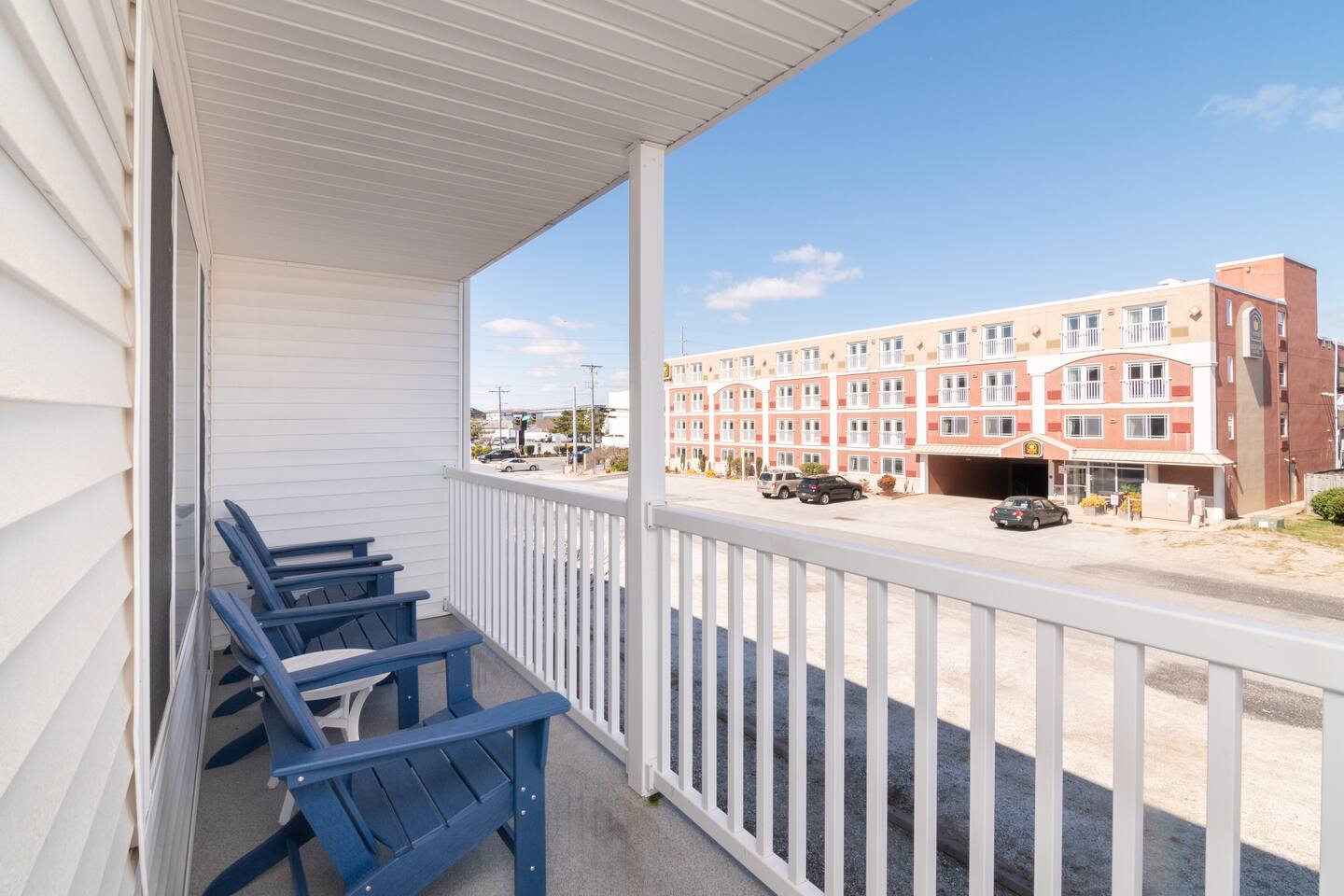 *Walk to the Beach* Ocean Block Condo - Pool photo 31