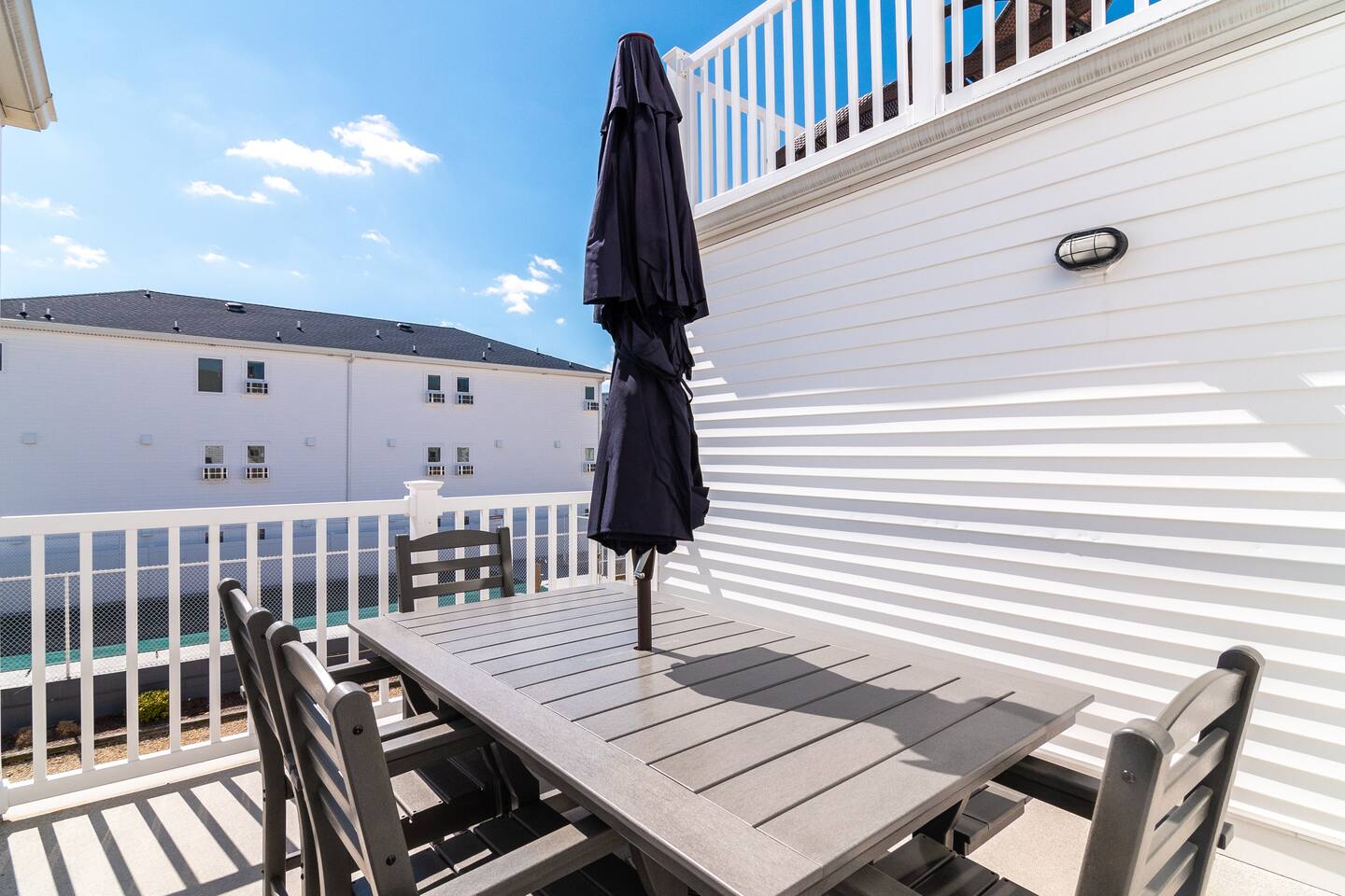 *Walk to the Beach* Ocean Block Condo - Pool photo 30