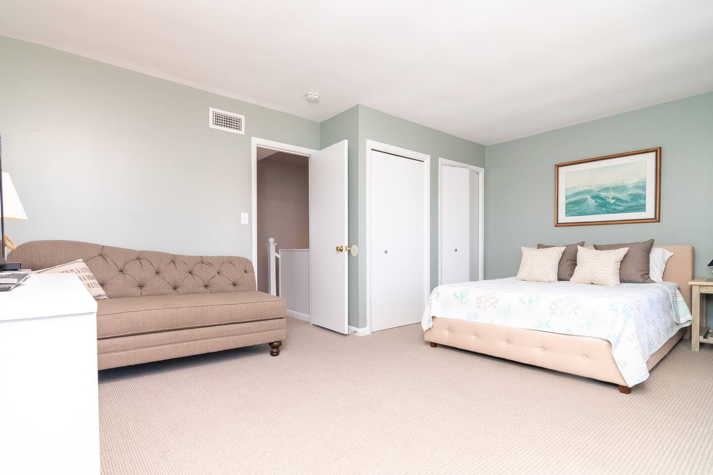 *Walk to the Beach* Ocean Block Condo - Pool photo 7