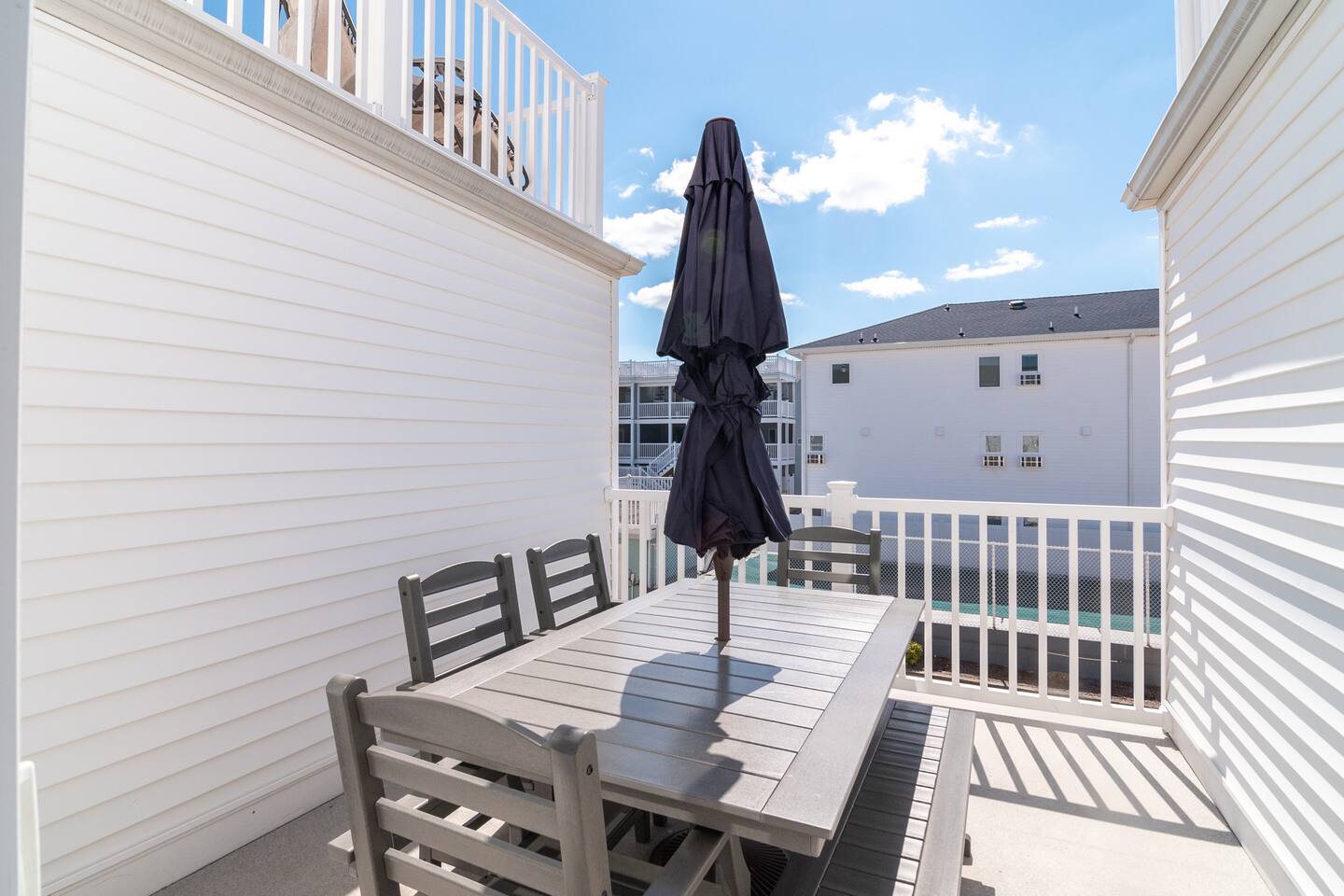 *Walk to the Beach* Ocean Block Condo - Pool photo 29