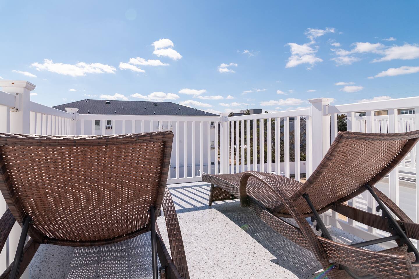 *Walk to the Beach* Ocean Block Condo - Pool photo 23