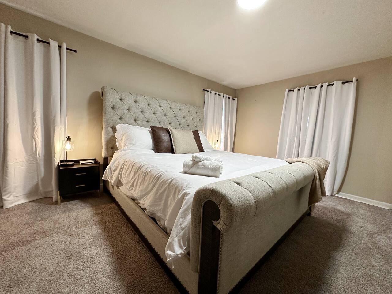 Southeast Suite / 1BD/1BA Apt near UE photo 2