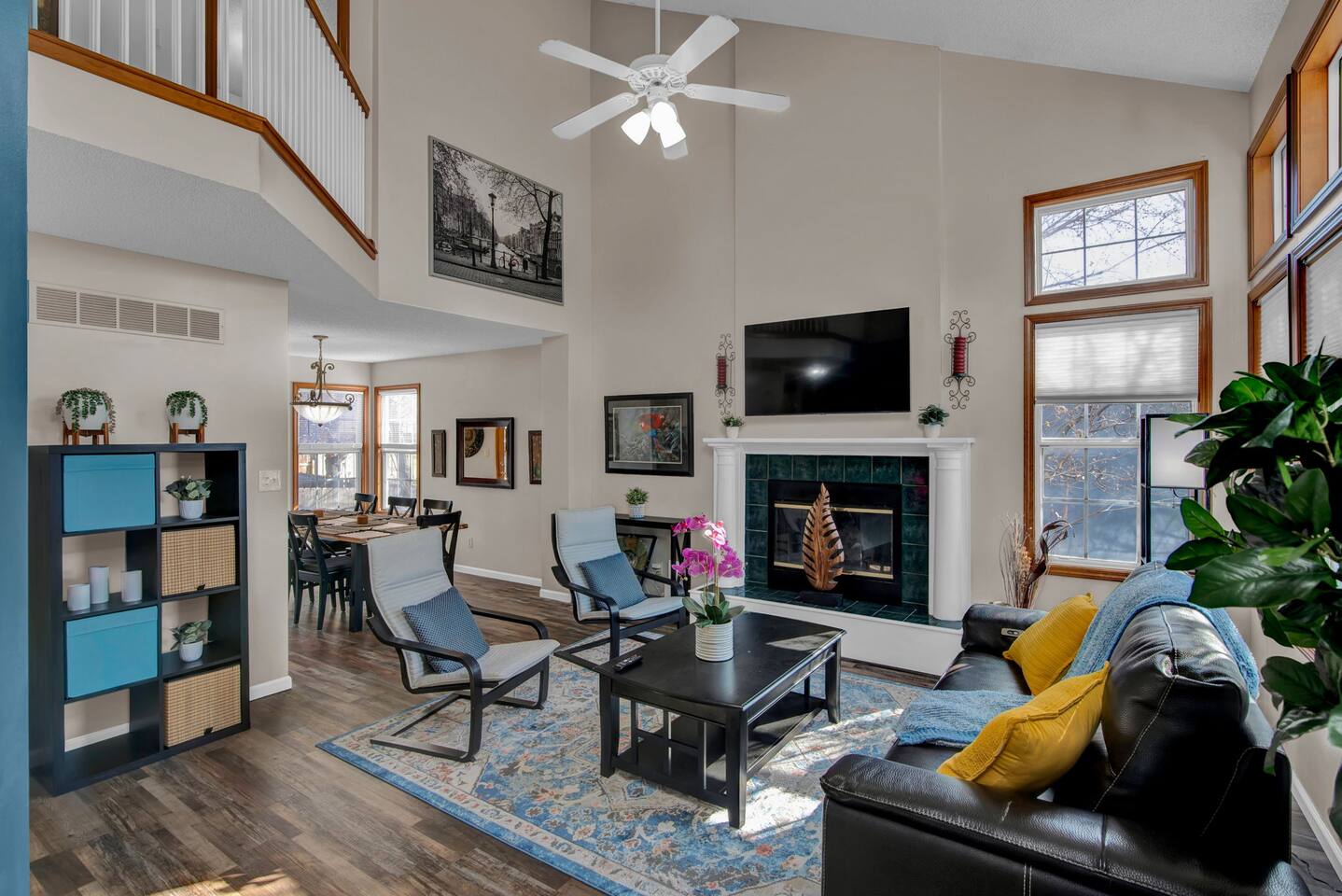 Entire 3-level, 3 BRM home w/King/Queen/Twin beds