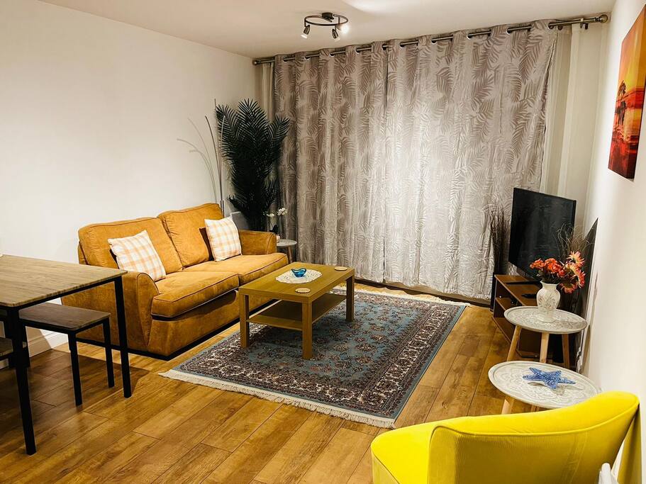 Bright and calm apartment - Watford