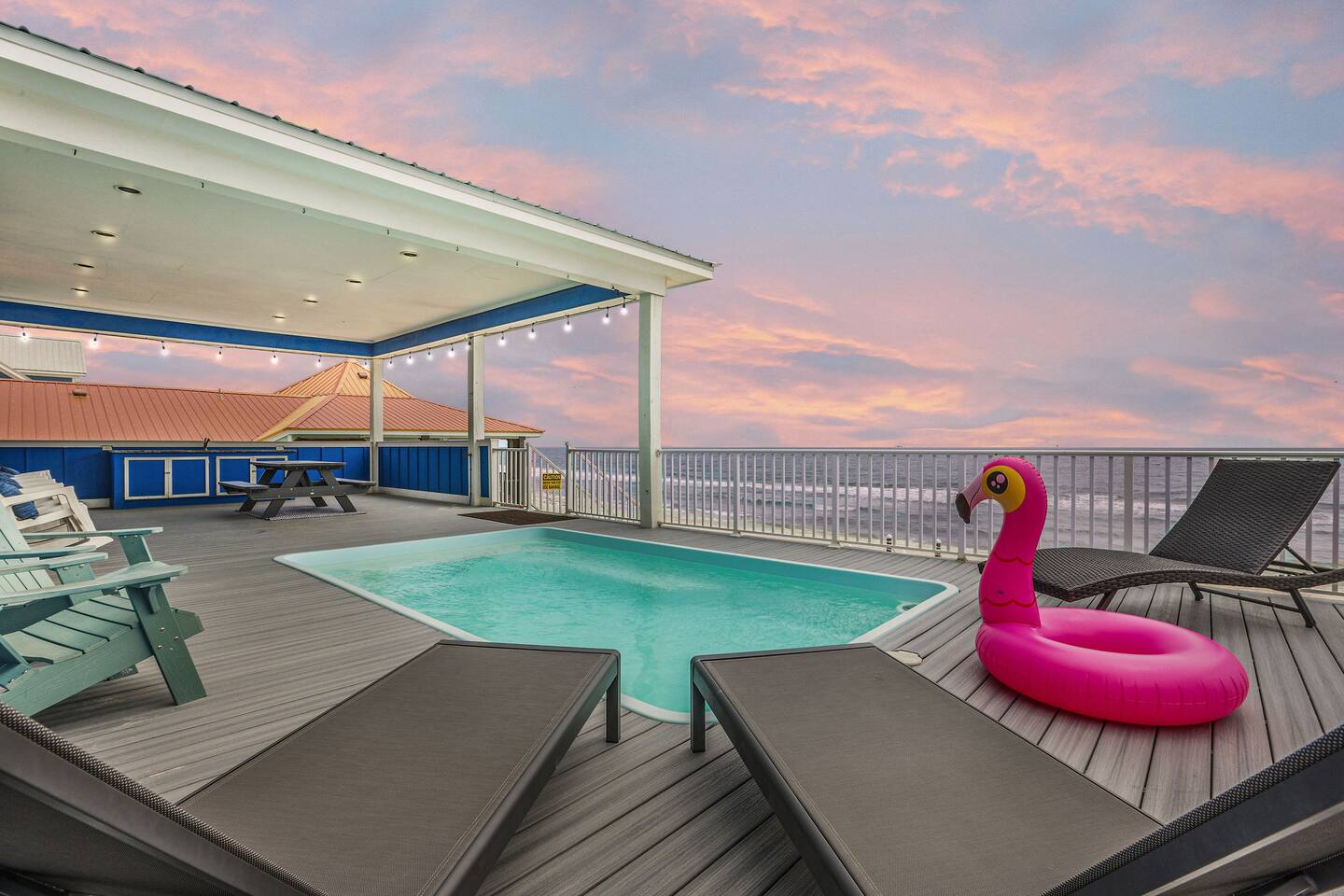 Beachfront 8 Bed- Private Heated Pool! Sleeps 24