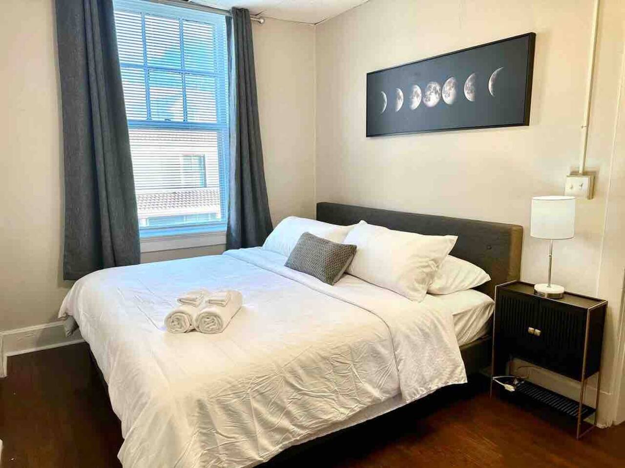 The Harrison G | KING 1BD/1BA Apt near Riverfront