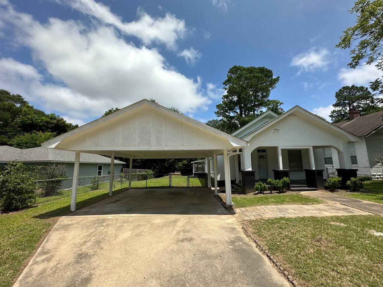 Hickory House - 4 Bedrooms