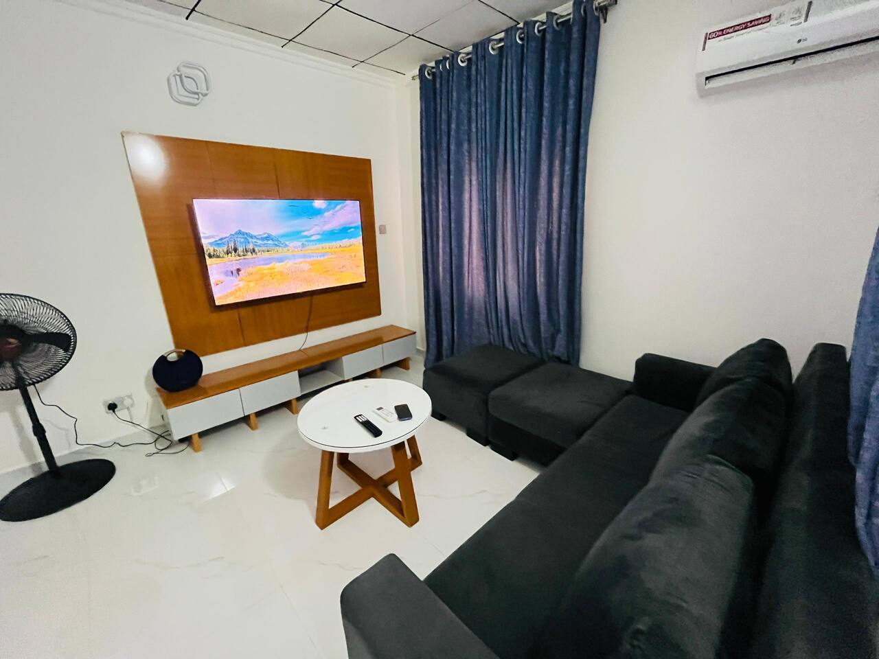 Hoolio Apartments - 1 bed with kitchen (Garki)