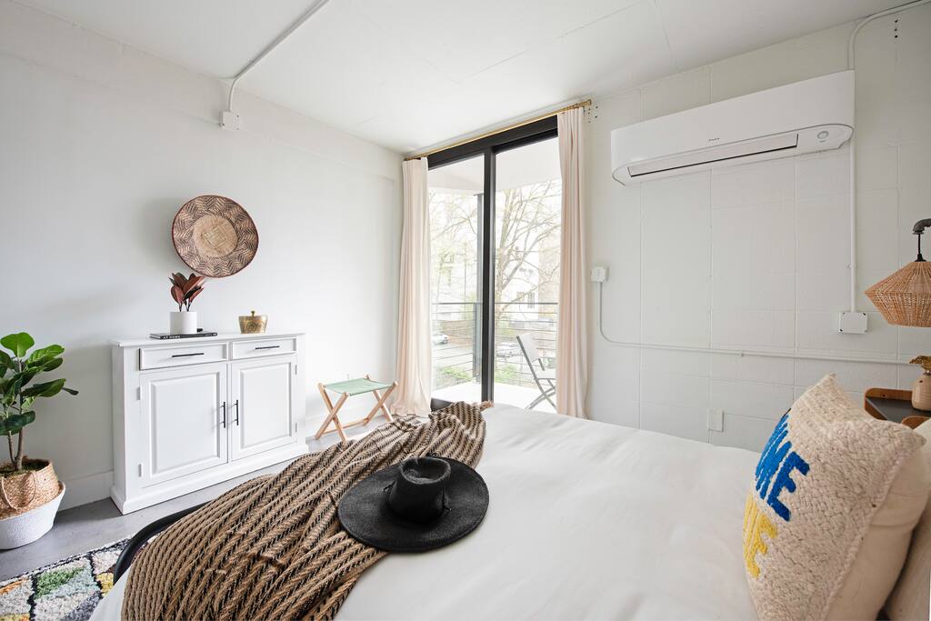 *NEW* The Audrey ~ Downtown | Rooftop Skyline View