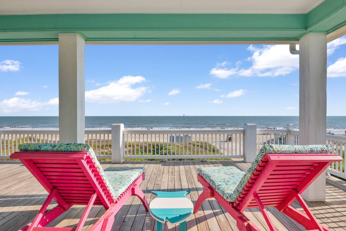 Beachfront Retreat | HotTub | Pet OK |Family Ready