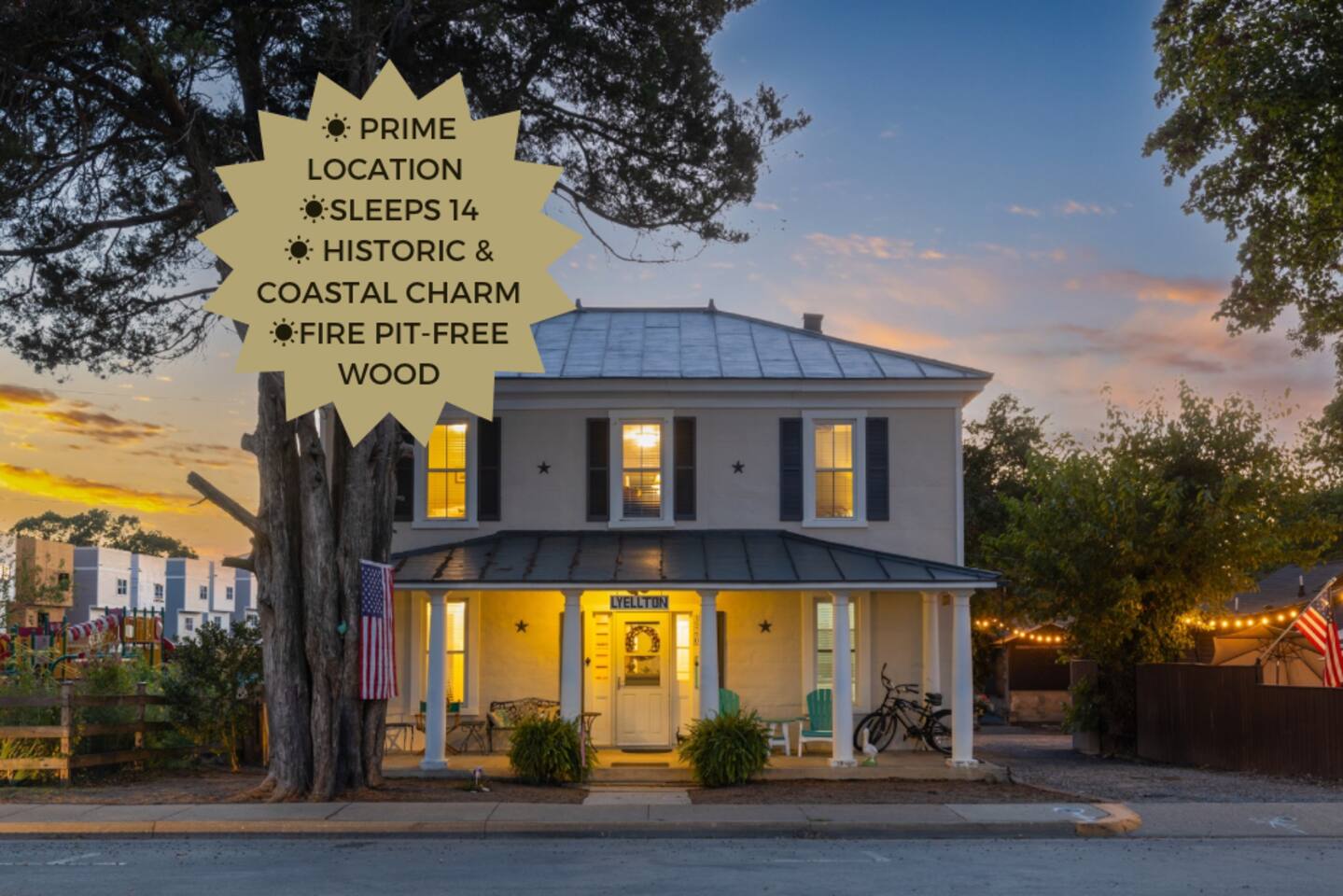 The Lyellton House: Water View, Steps from Beach