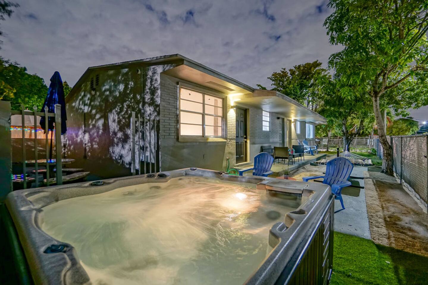Wynwood Bungalow Hottub & Pking
