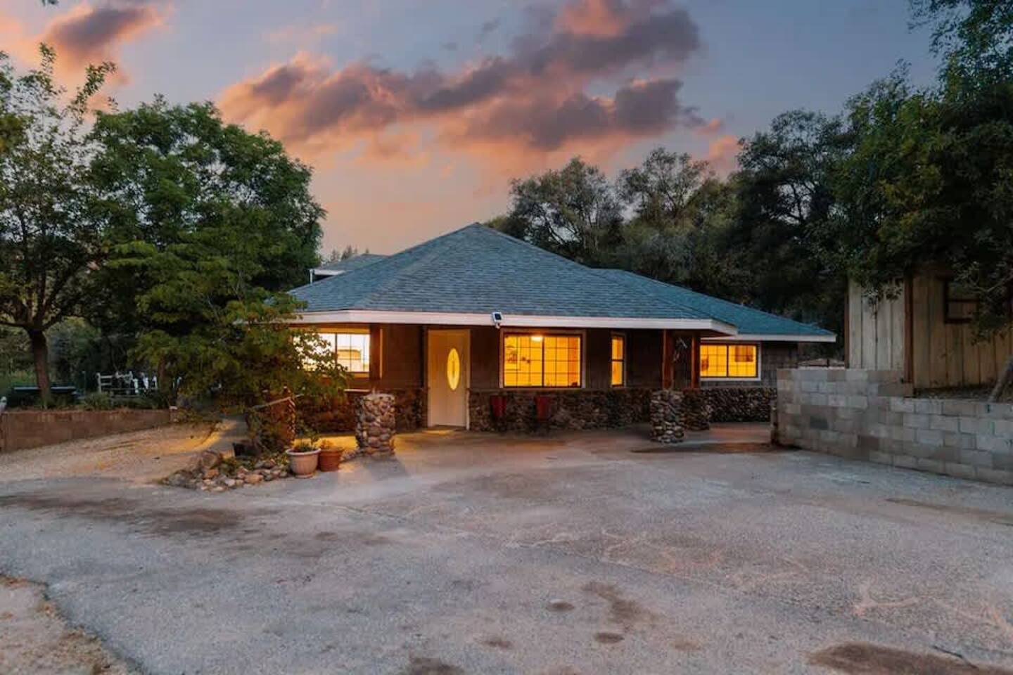 [TOP] 7BR 3Bath in Yosemite & Bass Lake | Hot Tub