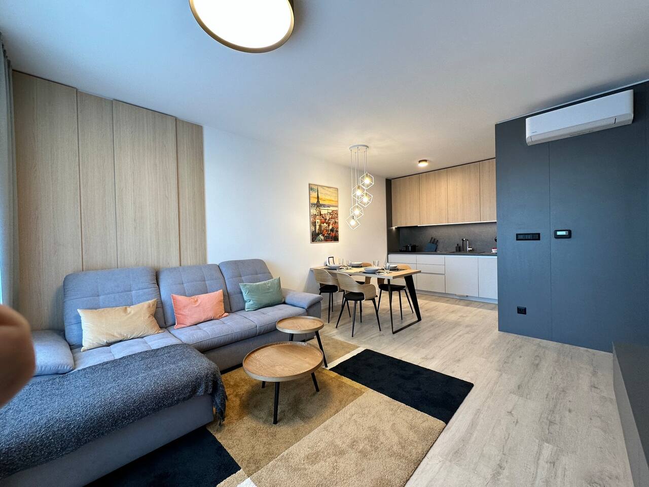 Nivy, parking, close to the city center