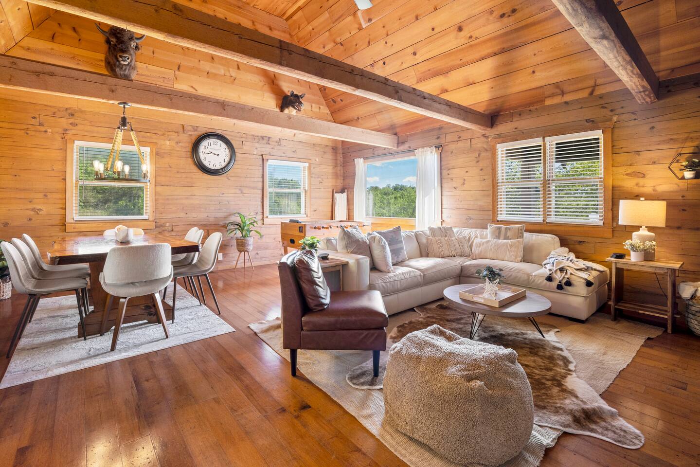 Lakeside Lodge: 4BR/2BA Minutes to SDC!