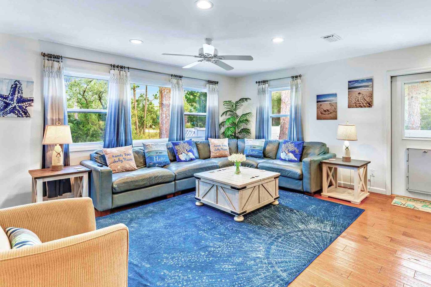 Backroad Blue
4BR/3BA-Pet Friendly-Fenced Yard