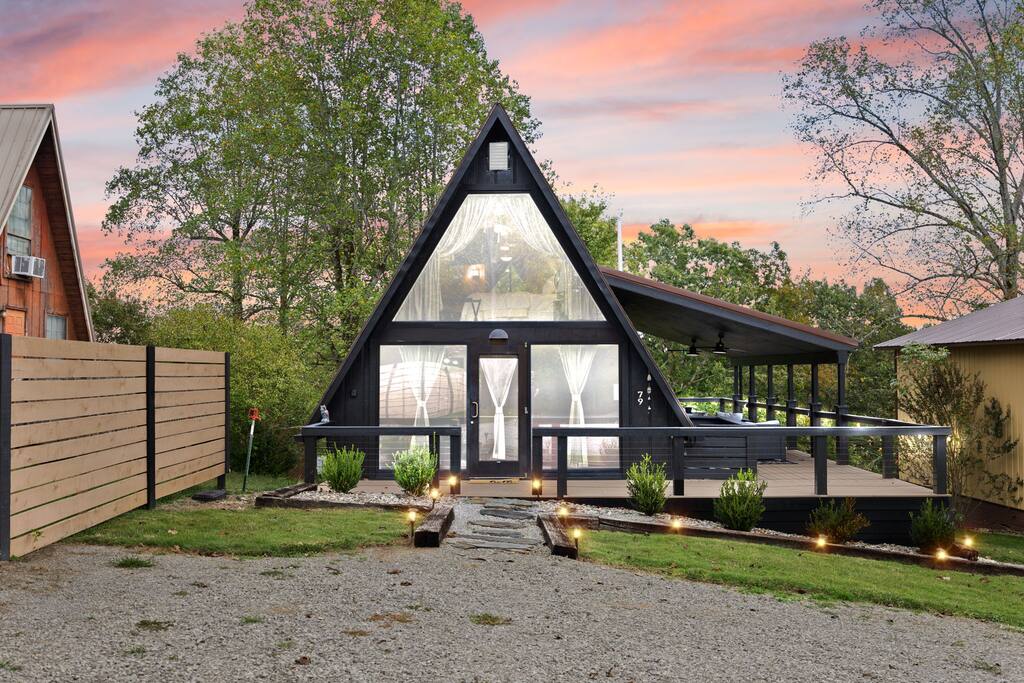 ~Fall@the lAkeframe~Boat Slip@sulphurcrk<1mi water