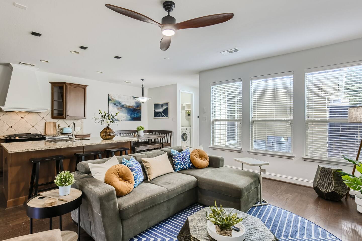 Refined La Villita Townhouse