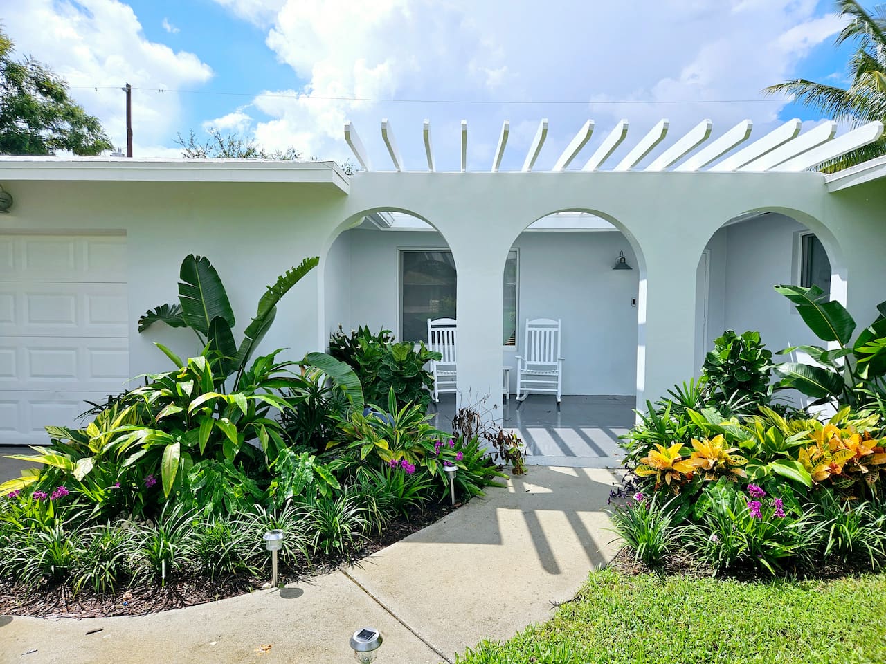 3/2 Tranquil Home close to Beach