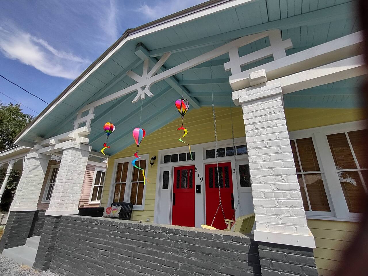 2feathers inn