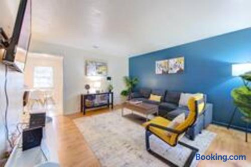 King beds with Arcade,7000 games, by West end