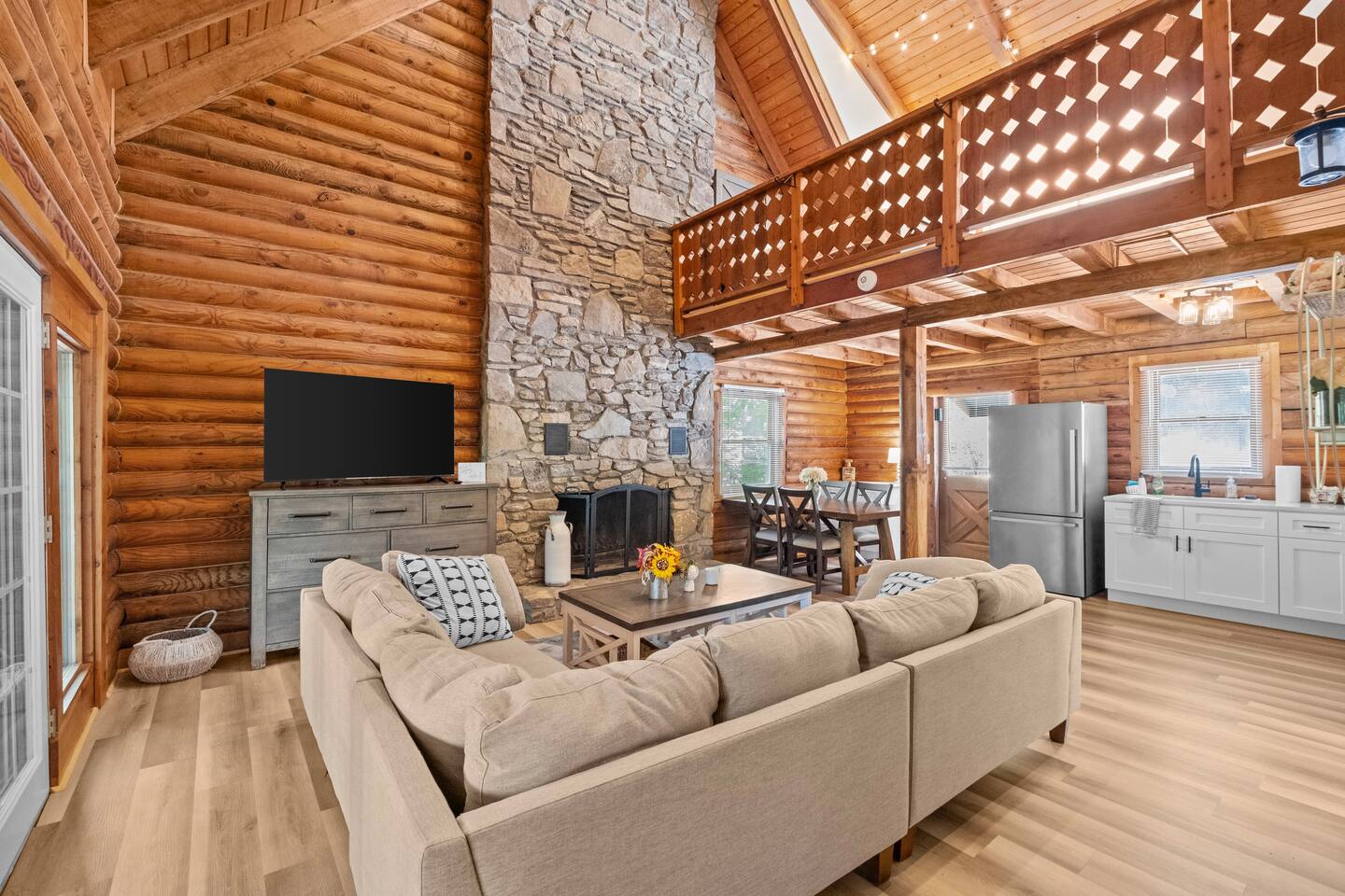 Two Cabins + Game Room + Hot Tub