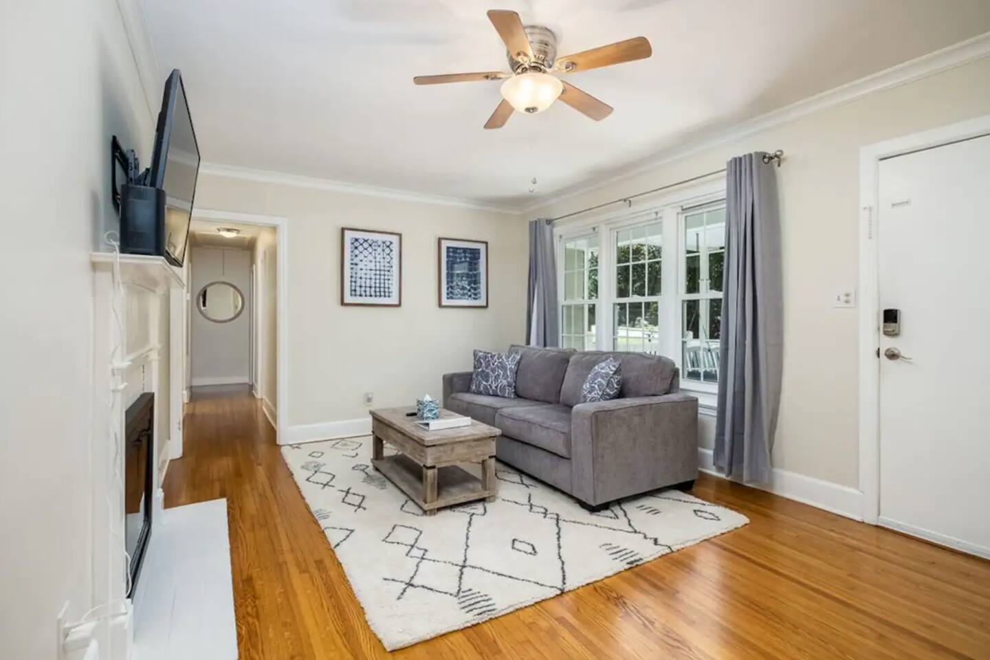 Quaint Single Story Ranch in Safe Area