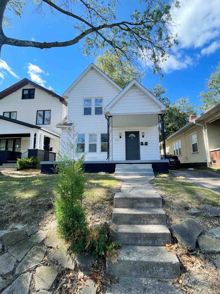 Rotherwood Roost / 2BR/1BA Apartment near UE photo 2