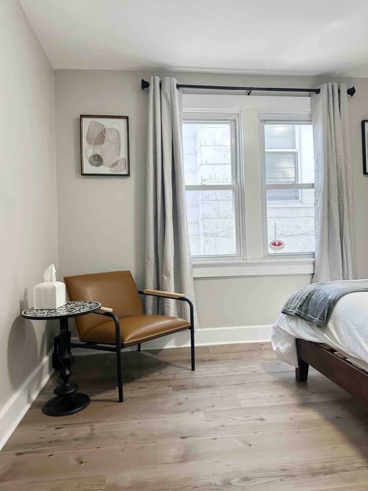 Rotherwood Roost / 2BR/1BA Apartment near UE photo 4