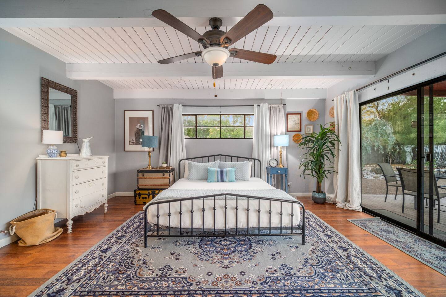 Mid-Century Groovy Home Perfect Place Epic