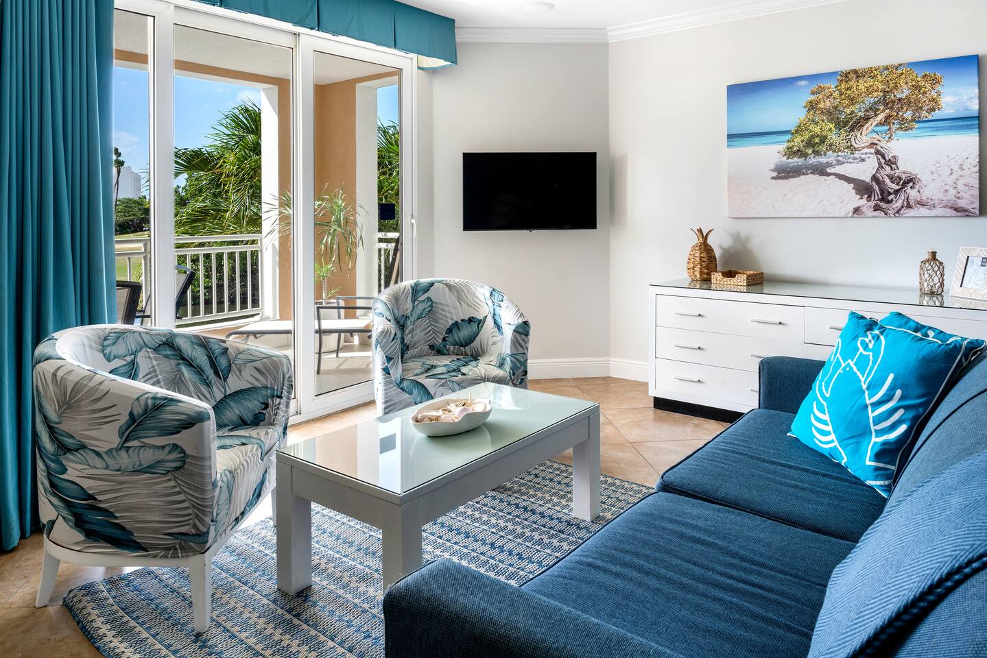 Resort 1 Bedroom Condo. 2 bed, Divi Beach & Golf