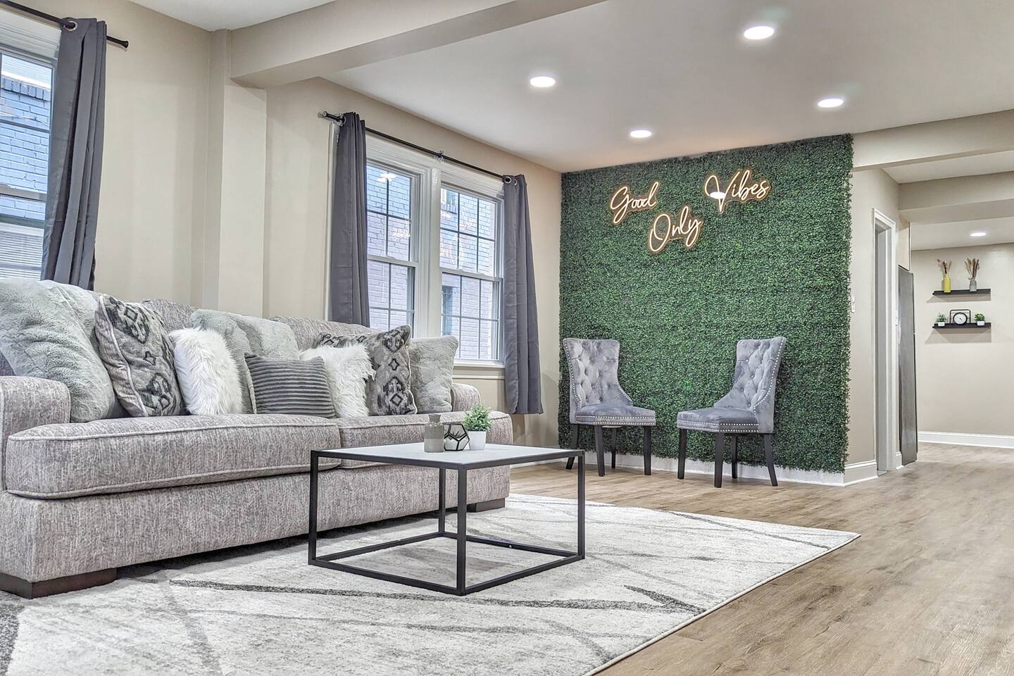 3 Blks to Metro•Near FedEx Field•Washington DC