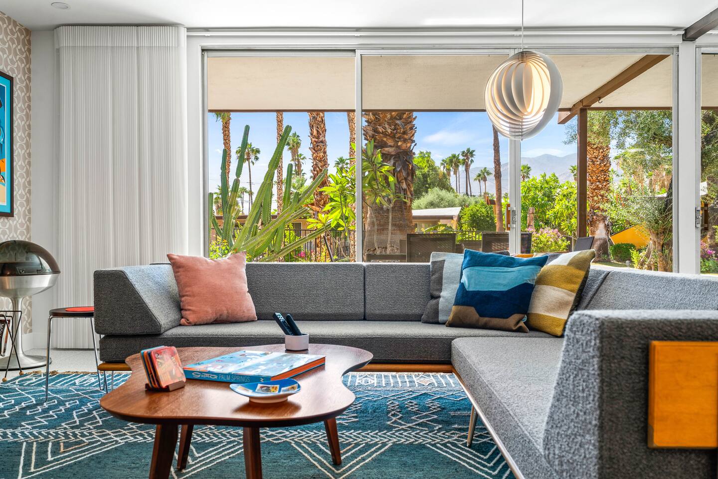 Tropical Modernism - Royal Hawaiian Palm Springs