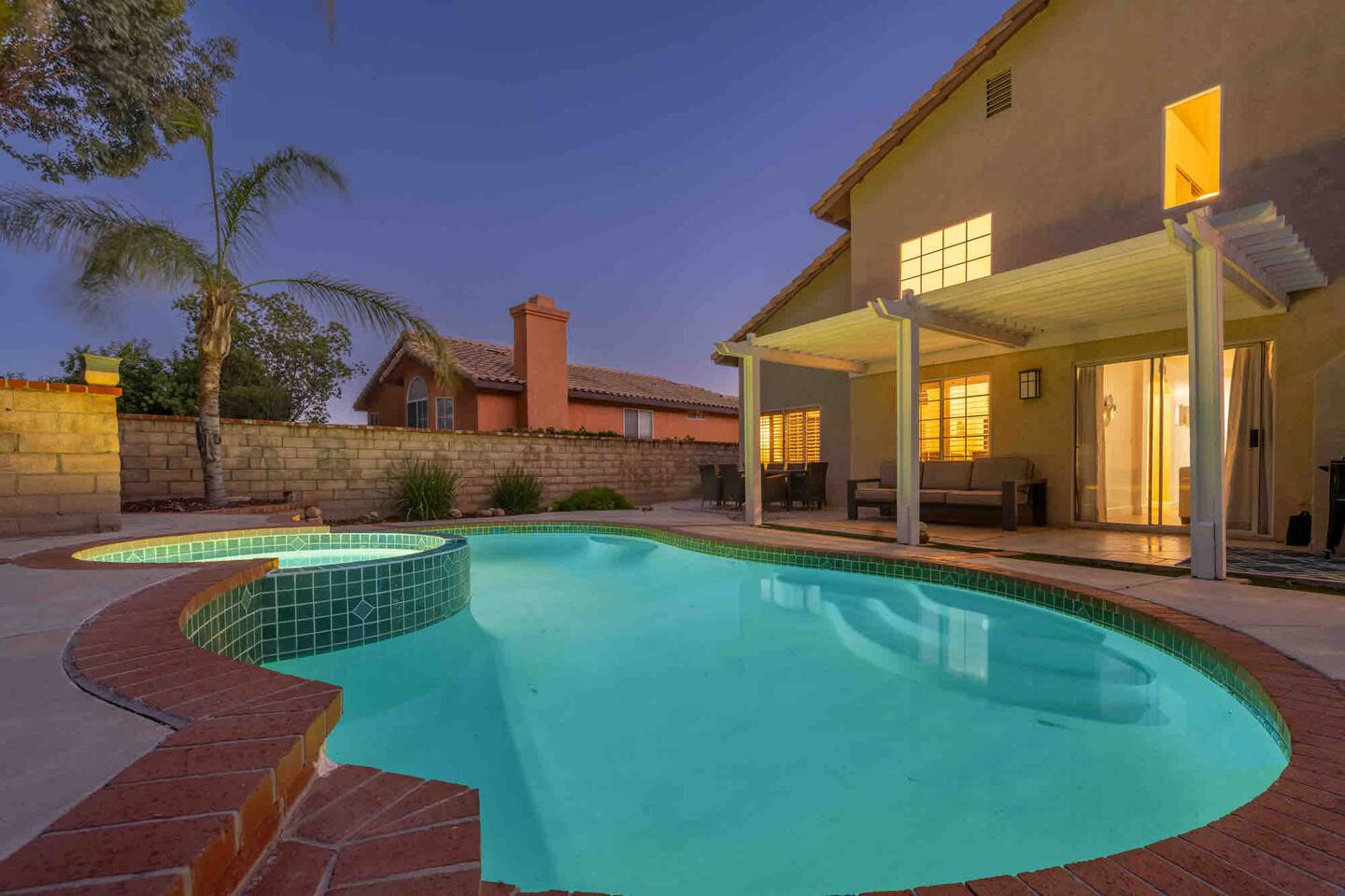 152 Valencia Area Gorgeous Home Pool-Spa-Games
