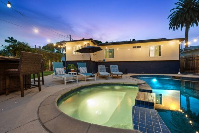 Group Getaway near Beach—Pool, Hot Tub, Sauna, Gym photo 2