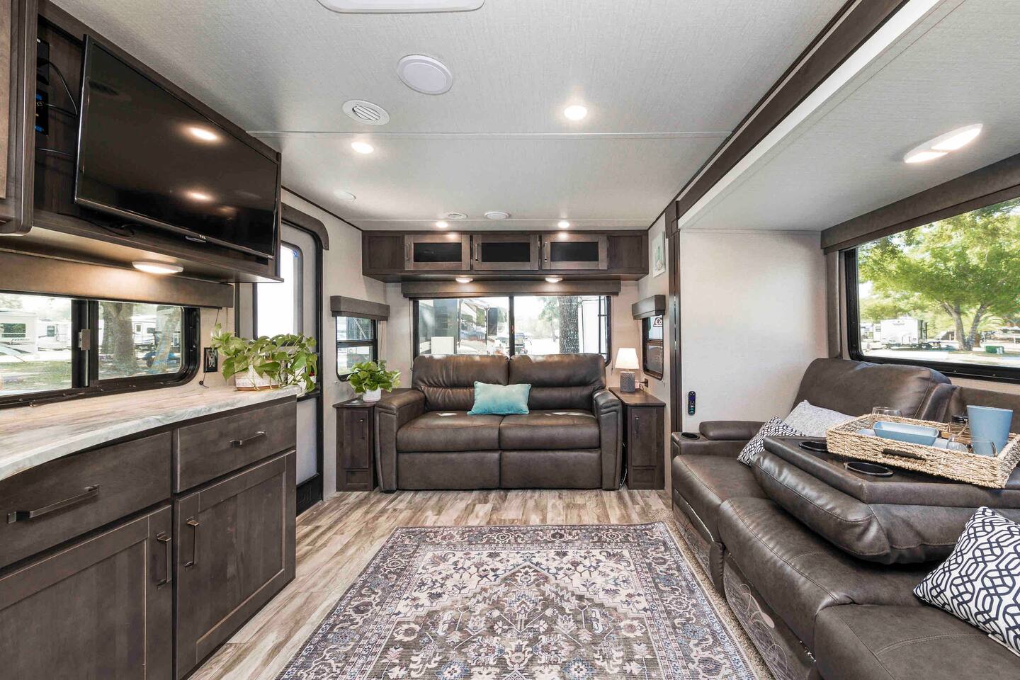 Gulf Glamper: Pool, Bike Trail, RV Park