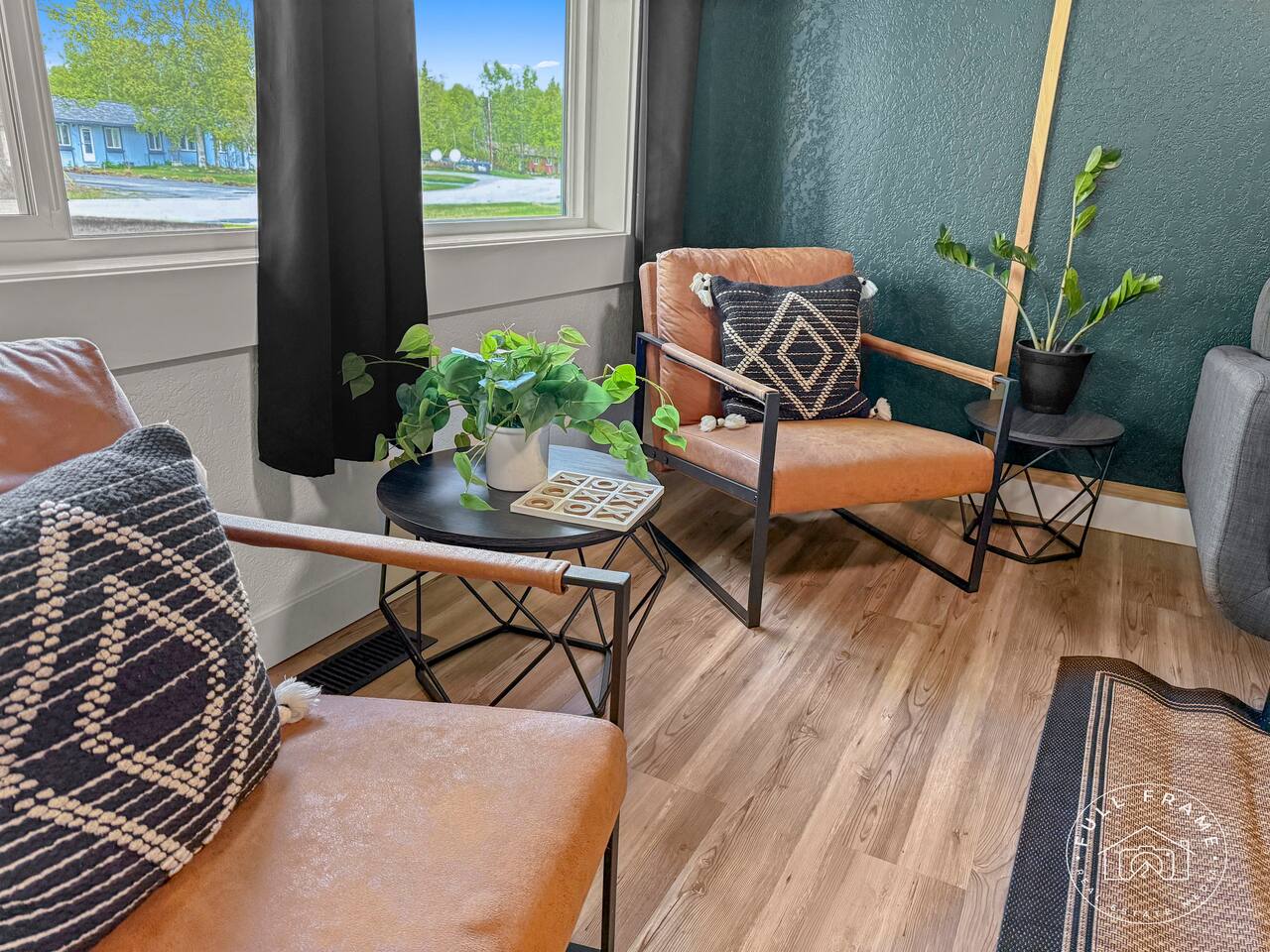 Near Downtown | CLEAN Unit | King Bed | Remodeled