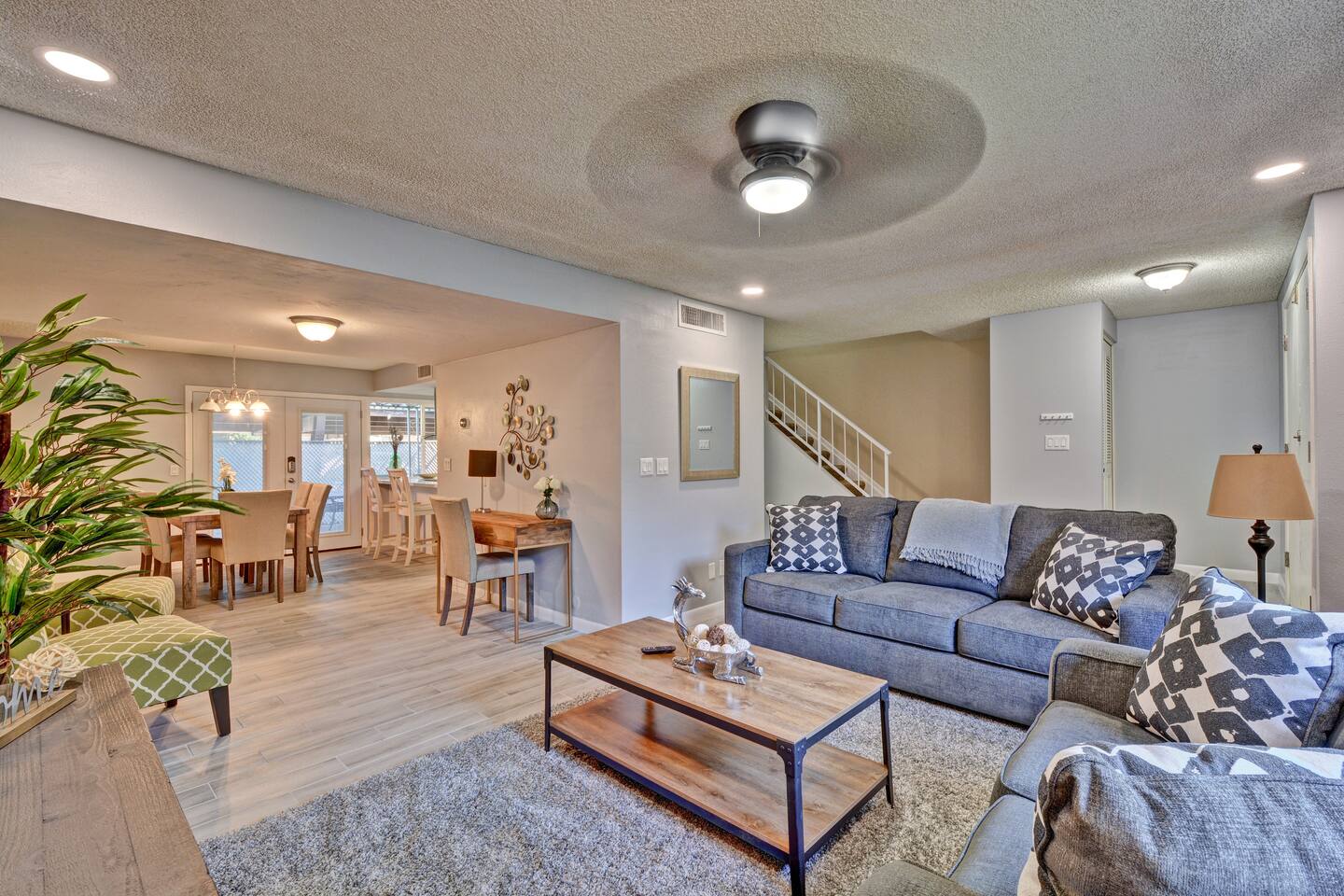 Great Location in Old Town