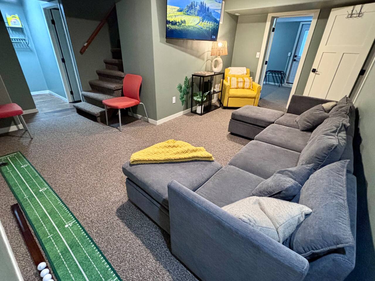 Costa Rican Lounge #8: Golf • Fenced Yard- Near DT