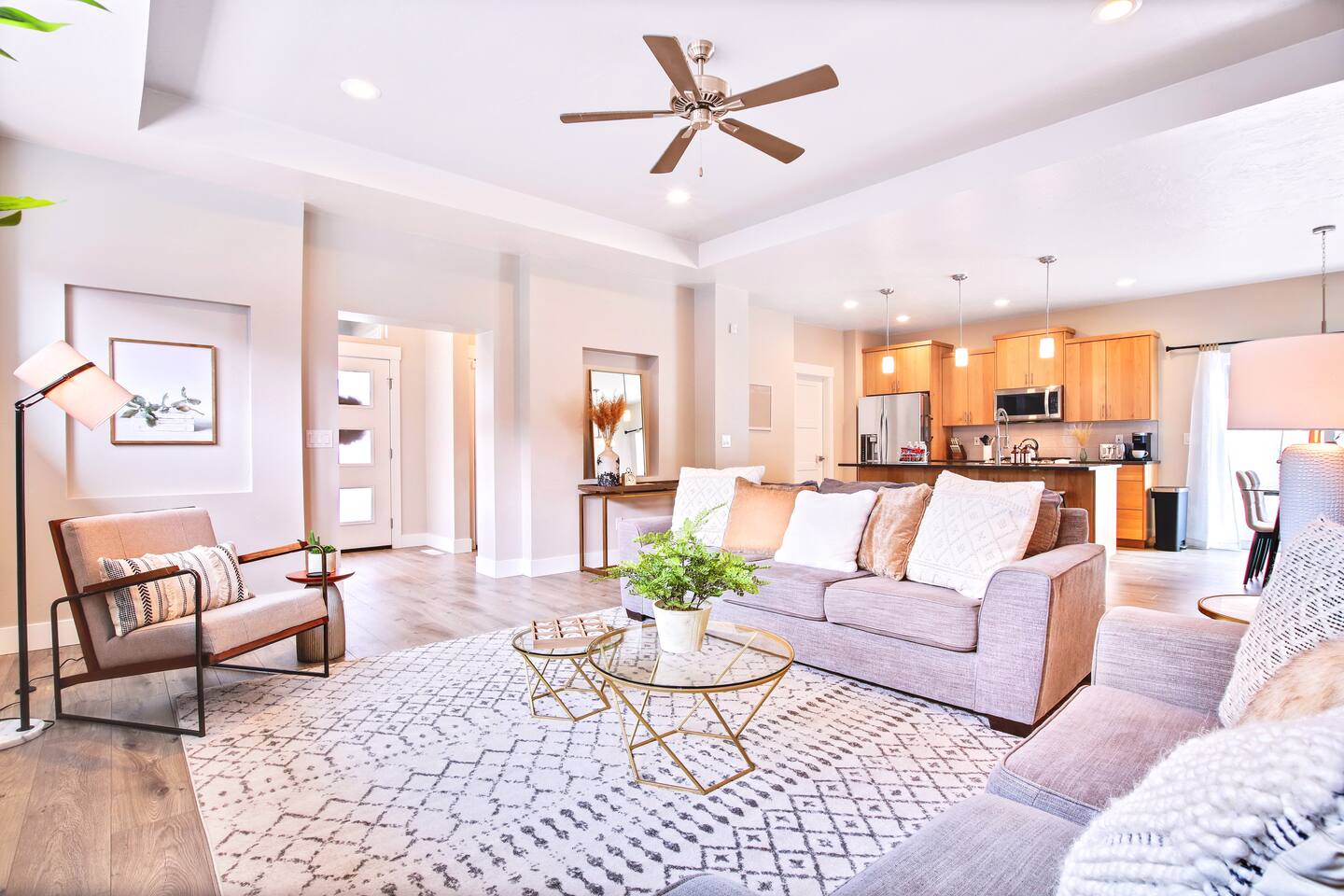 Voted Top 5% Spotless Spacious Prime Location