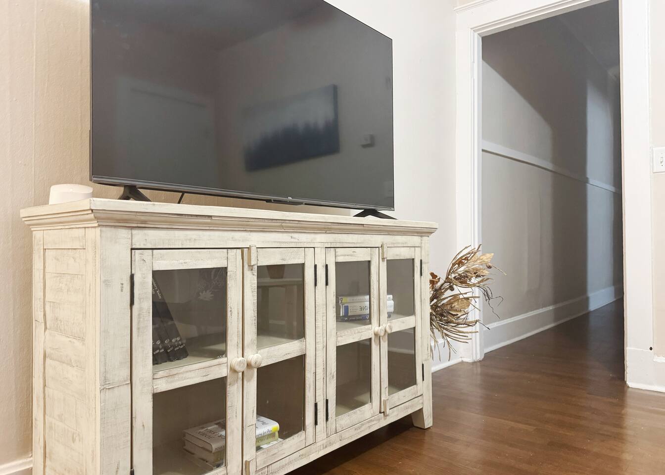 Steps from Riverfront Downtown EVV 1BD/1BA Apt photo 5