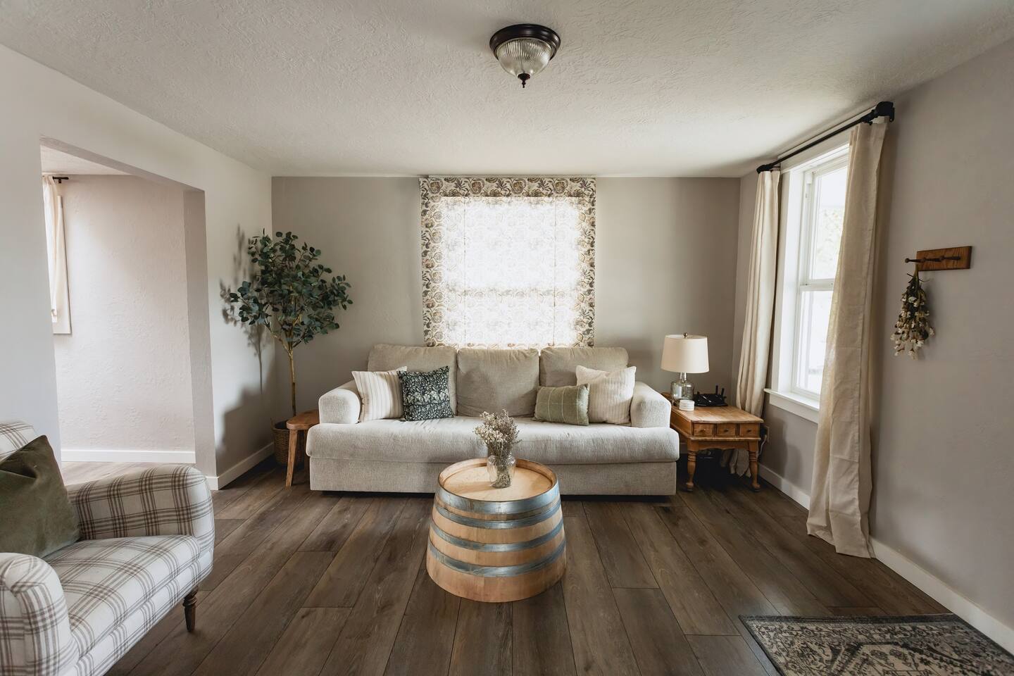 Albany Getaway | Walk to Downtown & Carrousel