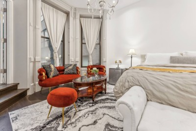 58 EAST 56 STREER rental in New York