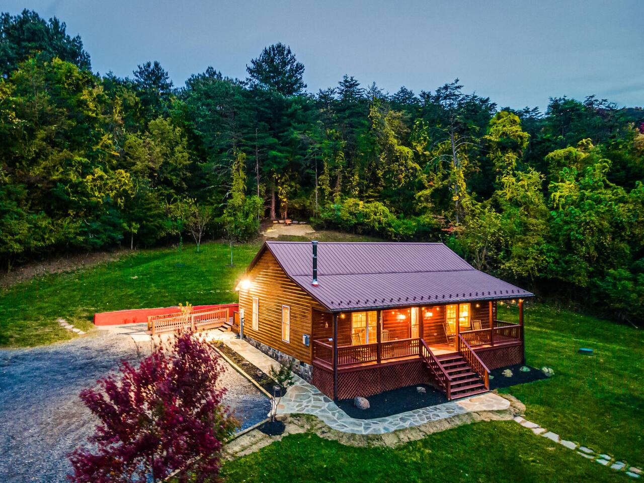 Tranquil Haven - Secluded 2BR/2BA Cabin