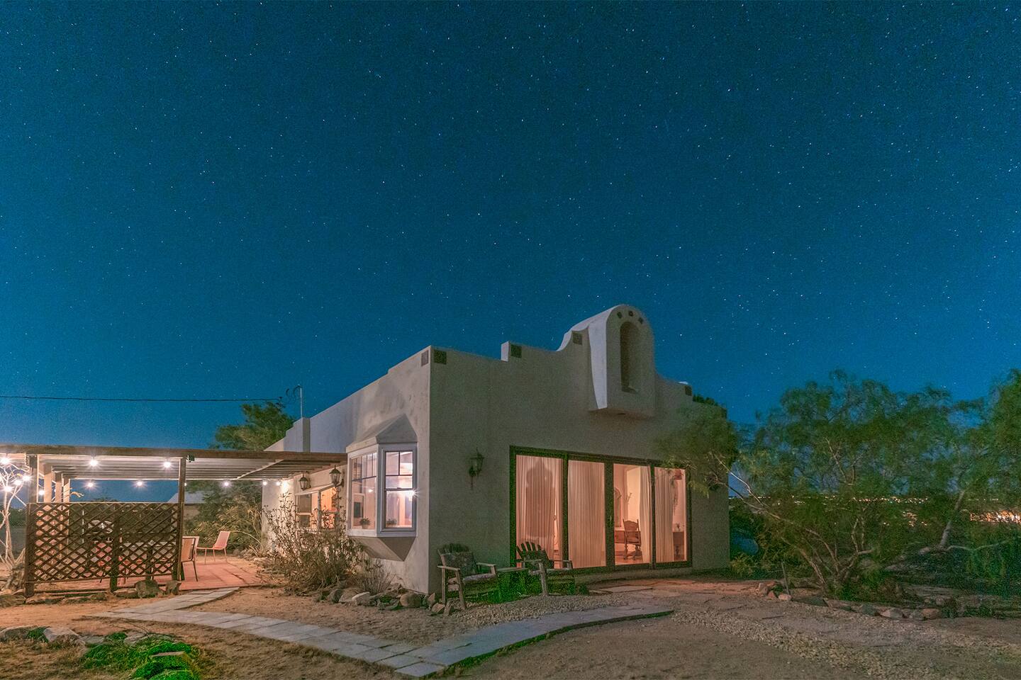 Hot Tub Stargazing and Amazing Desert Views