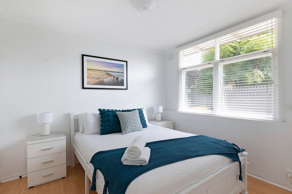 Pet Friendly | 4 Min walk to River | Close to town