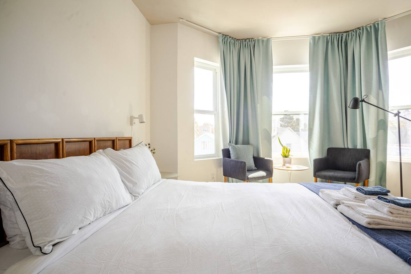 Sunny Rooms by Golden Gate Park