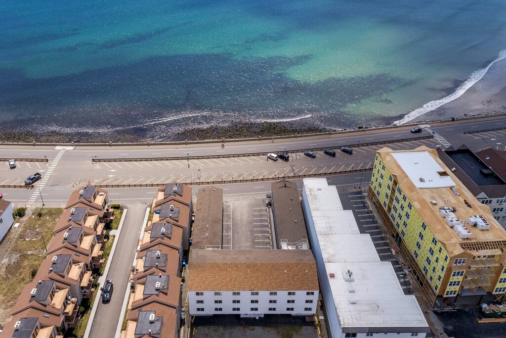 Sunrise View Studio | Sleeps 4 | Ocean View