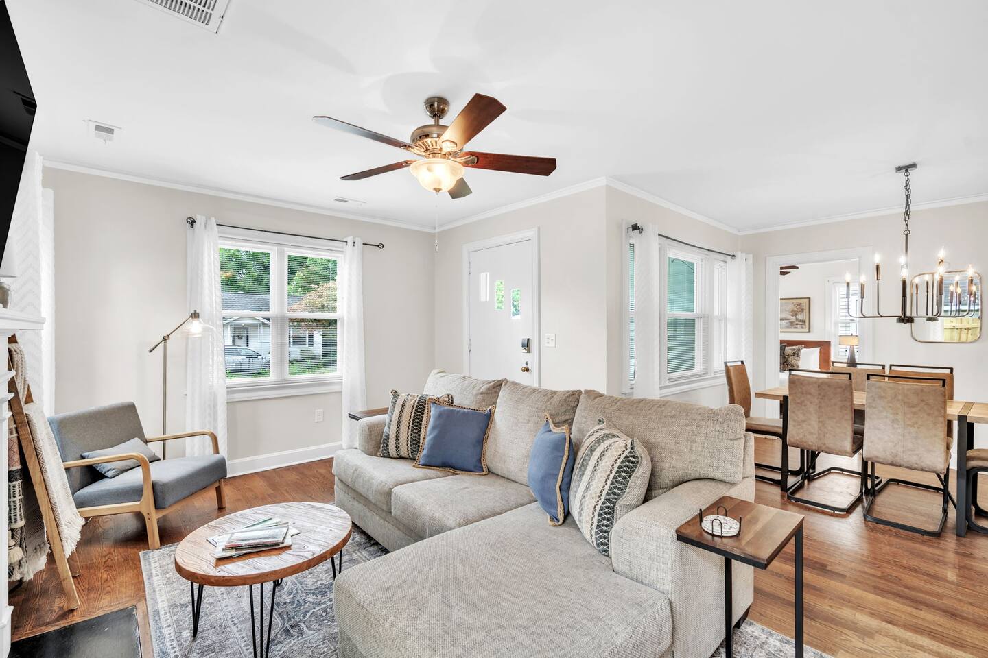 Chic 3BR Home: Pet Friendly, Near Furman & Parks